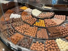 -Laderach 莱德拉(上海环贸iapm店)