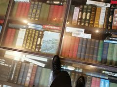 -钟书阁(松江泰晤士小镇店)