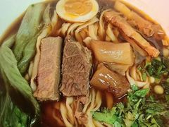 -康师傅私房牛肉面(申虹店)