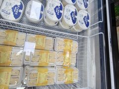 -正飞鲜奶(吐鲁番路店)