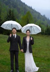 -雅云婚纱摄影工作室旗舰店