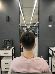 -藤野造型烫发染发