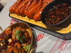 -肥肥虾庄·金牌油焖大虾(杨园滨江时代walk店)