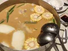 -肥仔文澳门猪骨煲(南京西路店)