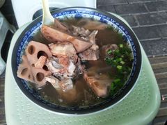 排骨藕汤-燕子煨汤(山海关路店)