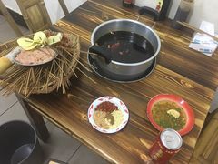 -咏勝锑锅麻辣烫(净居寺路总店)