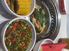 -龍歌自助小火锅(市南金茂湾店)