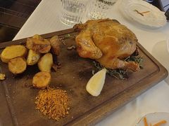 -LESCEDARS Brasserie Bistro香柏树