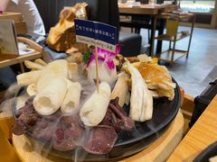 -一朵菌·野生菌探索家火锅(南亚店)