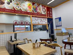 大堂-三点半糖水铺(西溪银泰店)