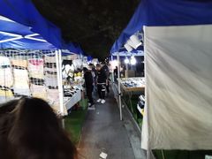 -吴山路夜市