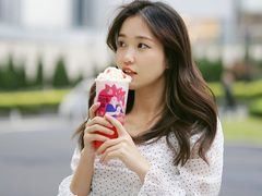 -奈雪的茶(国金中心店)