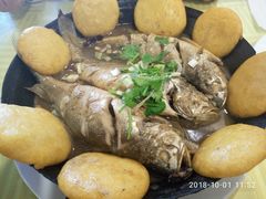 黄花鱼贴饼子-华圆美食-老蓬莱菜(蓬港路店)