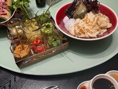 -红鼎豆捞·非遗鲍皇汤火锅(宝丰路店)