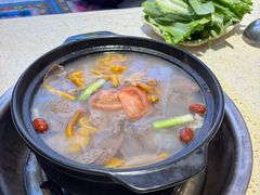 -九寨沟特色牦牛肉汤锅