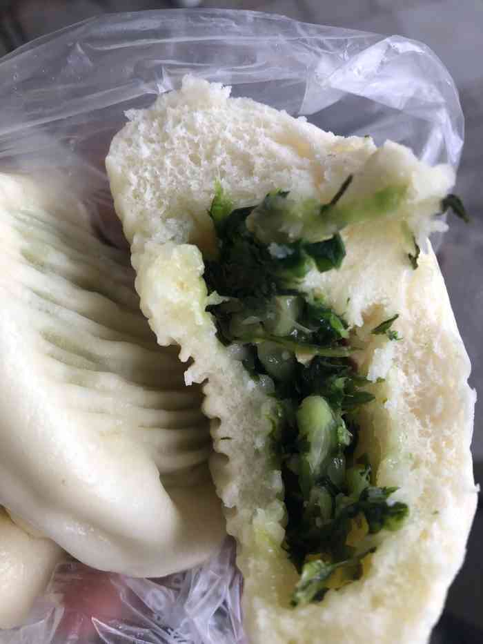 独秀汤包(上海城店)-"包子很香,口味也很多,每天都好多人排队,.