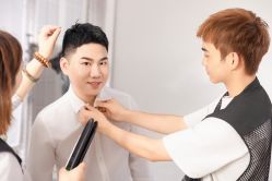 -挪娅婚纱摄影皇家会所