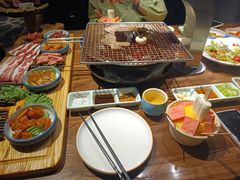 -明洞阿姨·韩式酱蟹烤肉·创意料理(三元桥店)