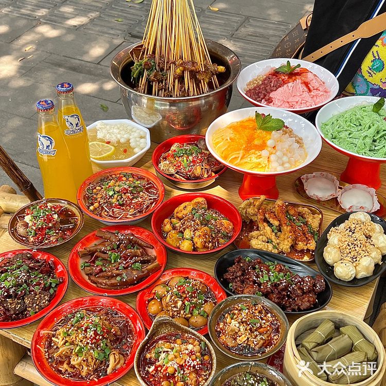 在成都，我会反复去吃的冷锅串串‼️