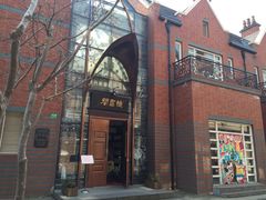 -钟书阁(松江泰晤士小镇店)