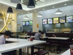 大堂-禾师兄·布拉肠(一德路店)