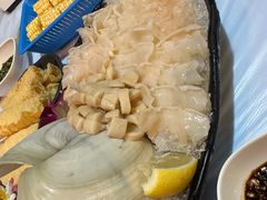 -鲜入围煮花胶鸡海鲜火锅