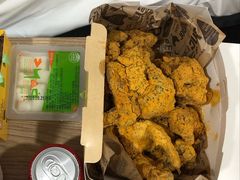 -BHC炸鸡(明洞总店)