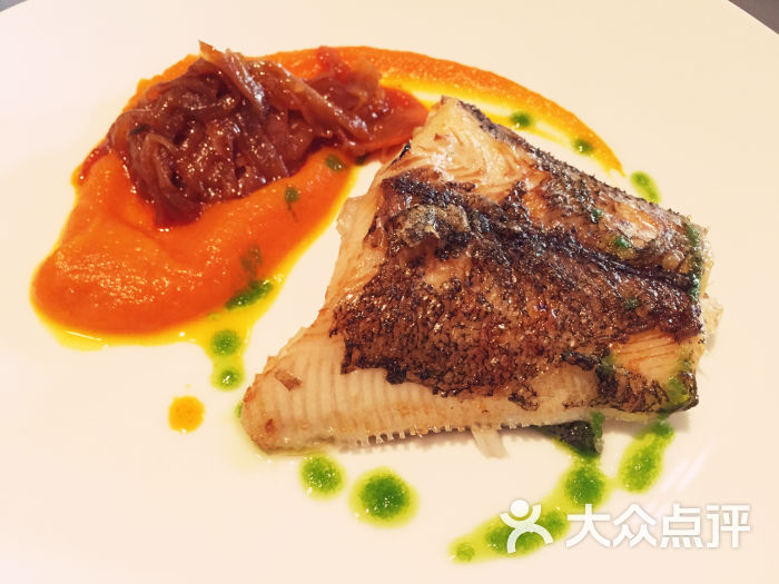 香煎冰岛大比目鱼