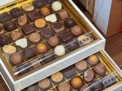 -Laderach 莱德拉(上海环贸iapm店)