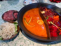 -鸿姐老火锅(花园路店)