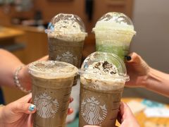 -星巴克(上海长宁来福士1F店)