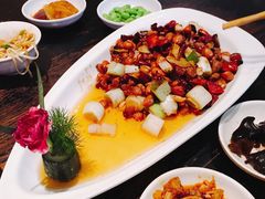 宫保鸡丁-夫妻肺片·中华老字号·正宗川菜(春熙路店)