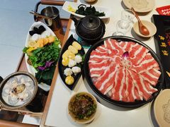 -老牌坊云南鱼豆花火锅(哈西万达店)