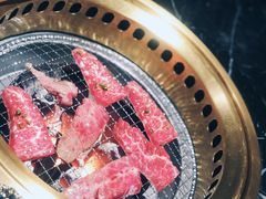-山川小町·极番烧肉(新地假日广场店)