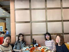 -怡咖啡海鲜自助餐厅(浦东香格里拉店)