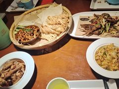 -魏铭鱼头捞饭(晋阳路店)