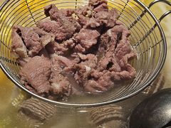 -浪里寻·臻牛养生牛肉火锅(方圆荟店)