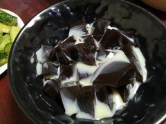 炼乳龟苓膏-老红桥炸灌肠牛肚锅烧烤(定福庄店)