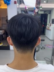 -首脑美发沙龙