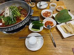 土豆脊骨锅-喇喇排骨火锅·传统韩式脊骨汤(望京西园总店)