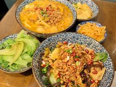 -粉家柳州螺蛳粉(杨宅路店)