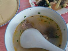 -南汇老顾农家乐采摘大团水蜜桃采摘店
