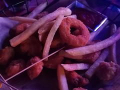 -UP嘻哈酒吧(粉巢店)