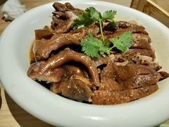 -锦粤宫·融合粤菜(上海金沙江店)