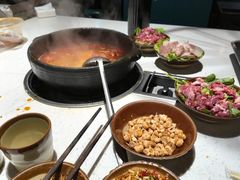 -贵府酸汤牛肉火锅·贵州老字号(飞山街店)