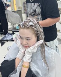 -十六番发型师事务所