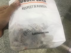 -The Habit Burger Grill 哈比特汉堡(爱琴海店)