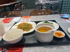 -皇后餐厅-煲仔·小菜·打边炉(古北店)