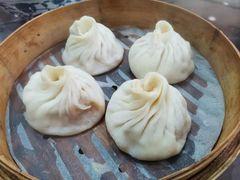 蟹黄汤包-苏亦铭馄饨店(凤凰西街店)