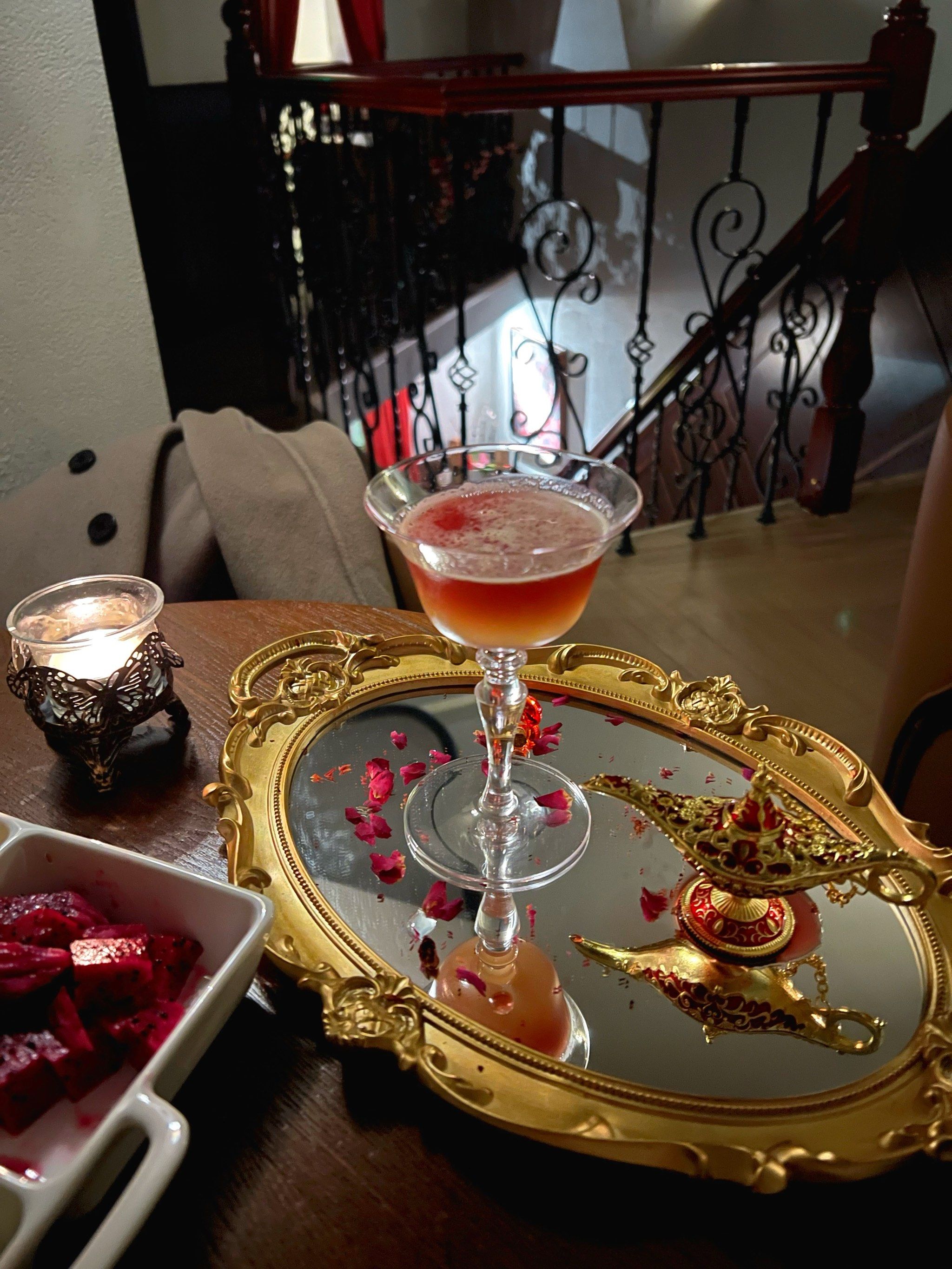 神灯里倒出的红酒能不能点亮我的夜晚